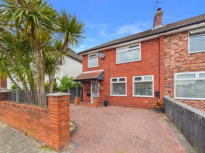 3 Bedroom Semi Detached House For Sale In Waldgrave Road, Wavertree, Liverpool., L15