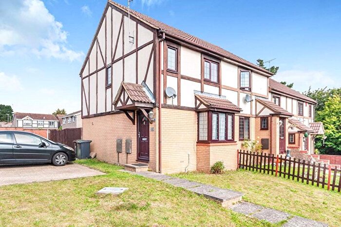 3 Bedroom Terraced House To Rent In Perrymead, Luton, LU2