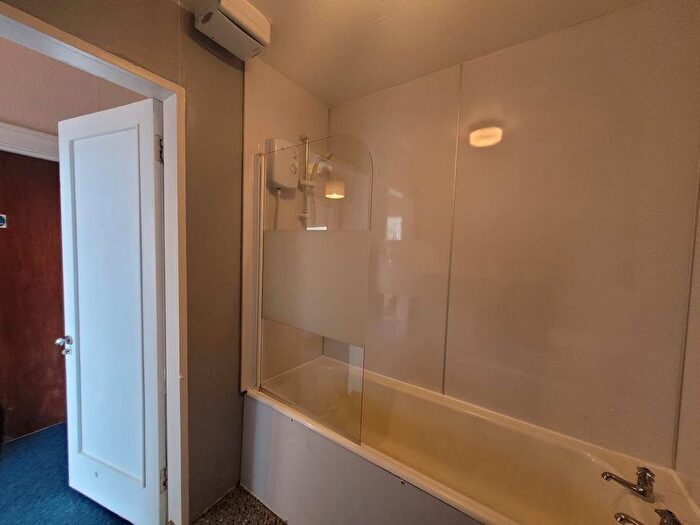 4 Bedroom Flat To Rent In / Victoria Chambers, Victoria Road, DD1