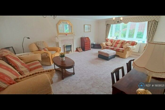 2 Bedroom Flat To Rent In The Sands, Durham, DH1