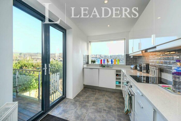 4 Bedroom Terraced House To Rent In Hollingbury Park Avenue, BN1