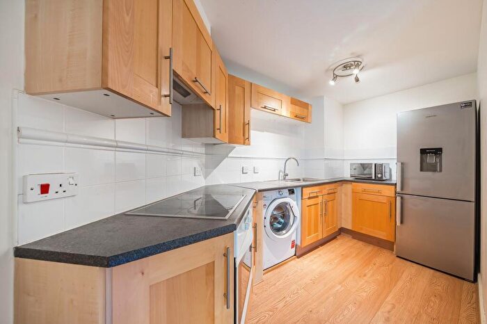 2 Bedroom Flat To Rent In Glaisher Street, Stretton Mansions Glaisher Street, SE8