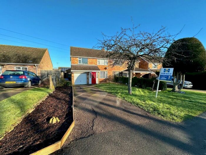 3 Bedroom Semi-Detached House For Sale In Rectory Lane, Barby, Rugby, CV23