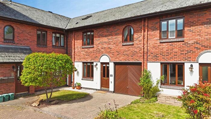 3 Bedroom Terraced House For Sale In The Maltings, Leamington Spa, CV32