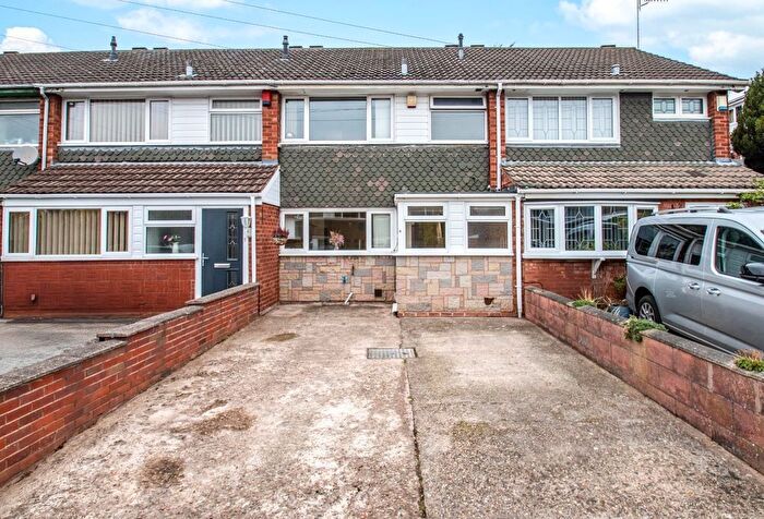 3 Bedroom Terraced House For Sale In Clee Road, Stourbridge, West Midlands, DY8