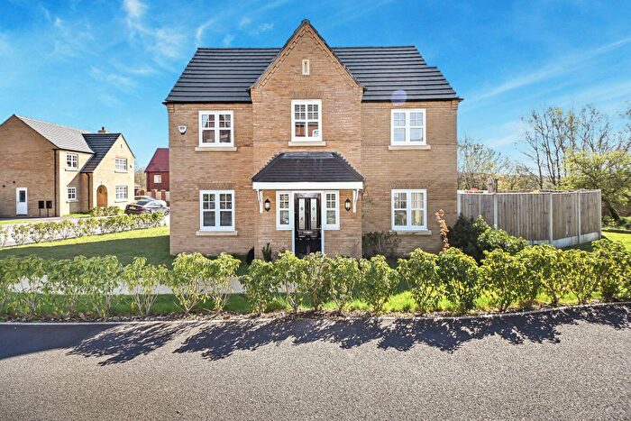 4 Bedroom Detached House For Sale In Moss Green Close, Standish, Wigan, WN6
