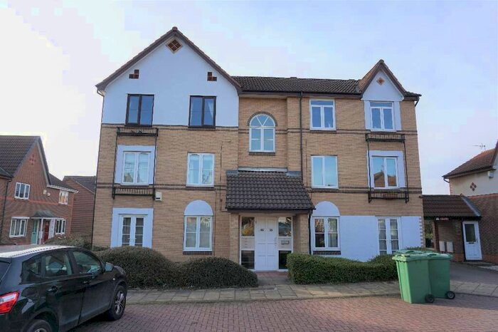 2 Bedroom Flat To Rent In Gardeners Court, Leeds, LS10