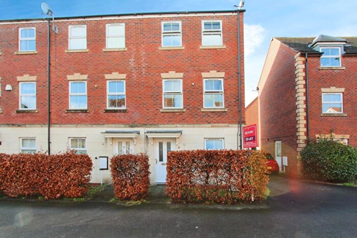 3 Bedroom Town House To Rent In Moody Close, Chilwell, NG9