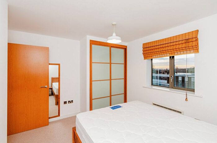 2 Bedroom Flat For Sale In Albion Street, Wolverhampton, West Midlands, WV1