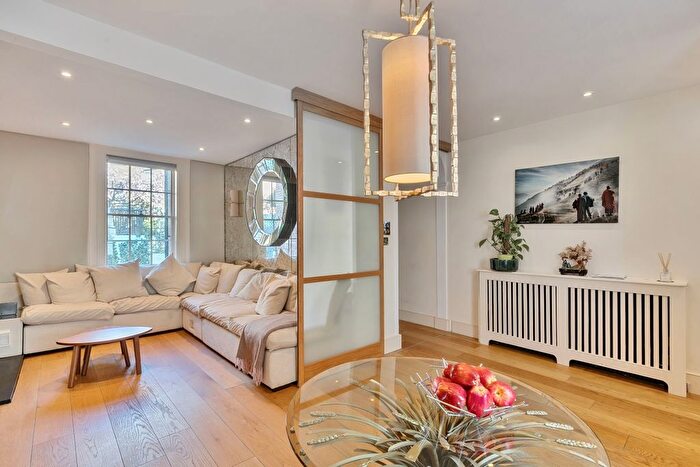 3 Bedroom Flat To Rent In Seymour Walk, London, SW10