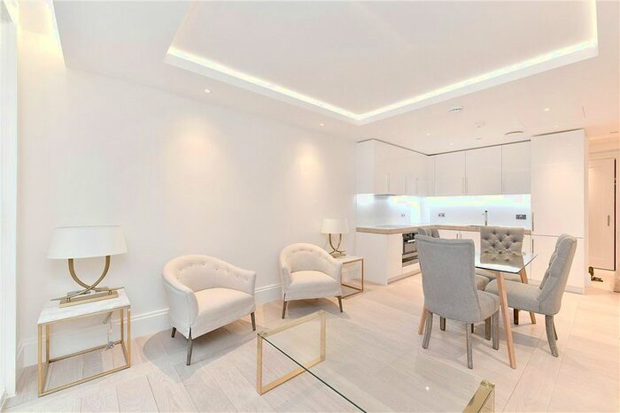 1 Bedroom Flat To Rent In Strand, Covent Garden, London, WC2R