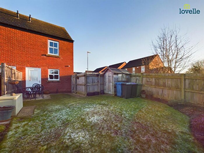 2 Bedroom Semi-Detached House For Sale In Lime Walk, Market Rasen, LN8