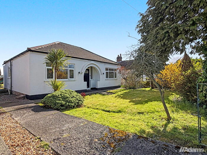 2 Bedroom Detached Bungalow For Sale In The Avenue, Halewood, L24