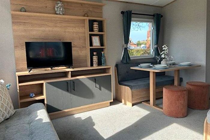 2 Bedroom Lodge For Sale In A.B.I Driftwood, Cleethorpes Pearl Holiday Park, Humberston, Cleethorpes, Lincolnshire, DN36