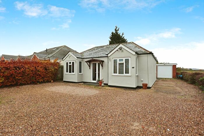 3 Bedroom Detached Bungalow For Sale In Nottingham Road, Barrowby, Grantham, NG32