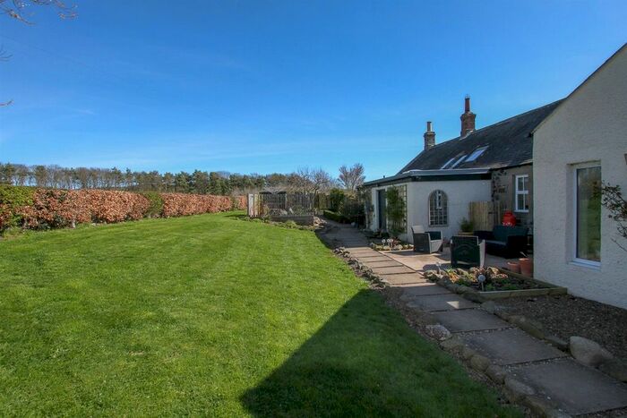 3 Bedroom Cottage For Sale In Mindrum, TD12