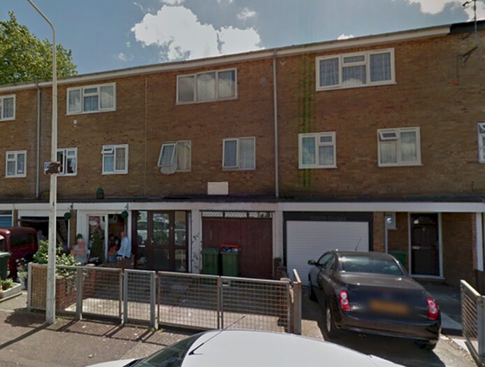 5 Bedroom Terraced House To Rent In Melbourne Road, London E6