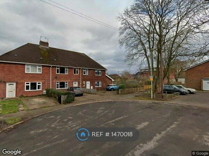 3 Bedroom Terraced House To Rent In Mountbatten Avenue, Romsey, SO51