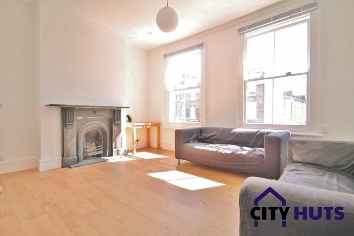 3 Bedroom Flat To Rent In Freegrove Road, London, Caledonian Road, N7