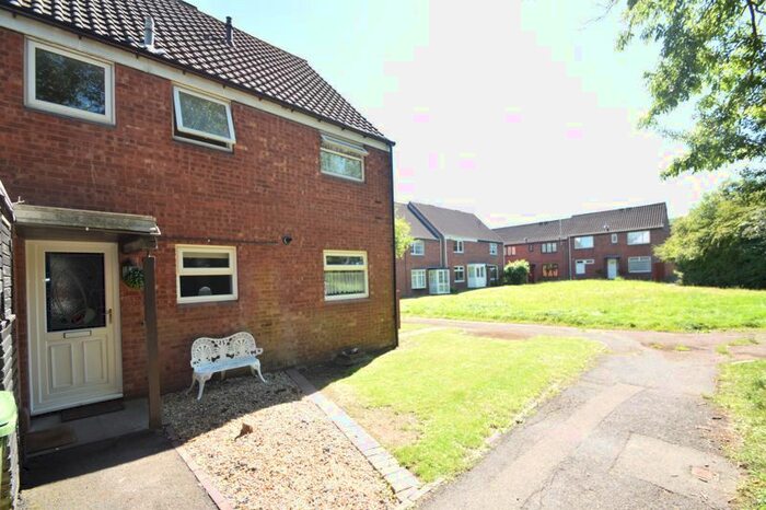 1 Bedroom Flat To Rent In Heronfield Close, Redditch, B98