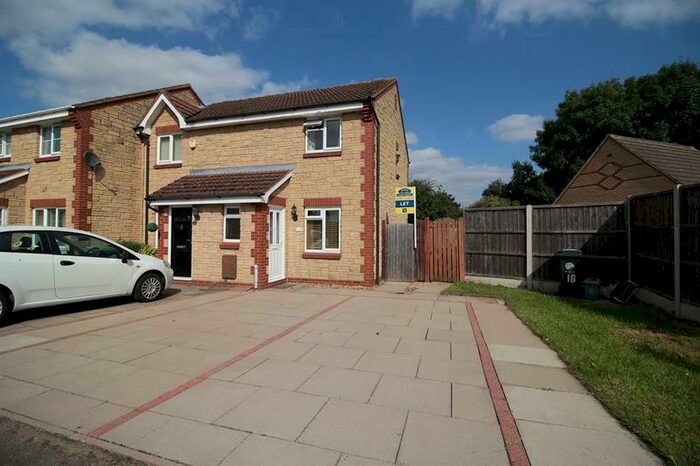 2 Bedroom Semi-Detached House To Rent In Betony Walk, Rushden, NN10