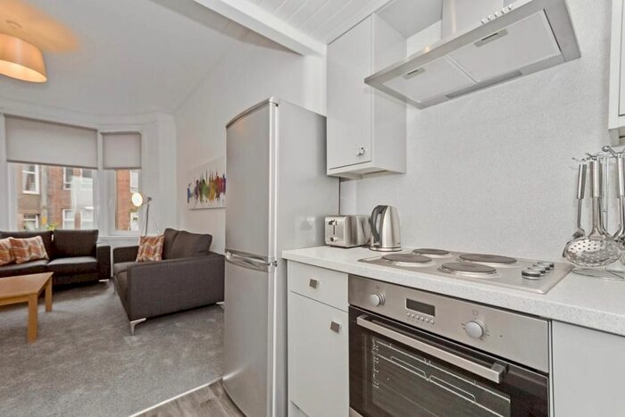 2 Bedroom Flat To Rent In Garrioch Road, North Kelvinside, Glasgow, G20