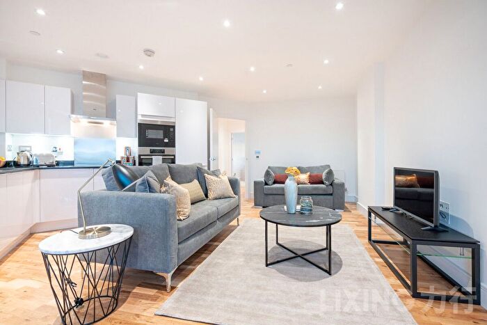 1 Bedroom Flat For Sale In Cityview Point, Poplar, E14