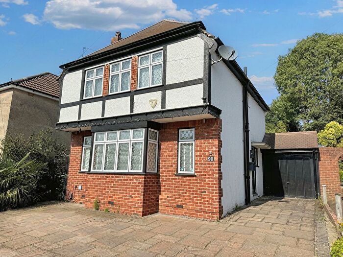 3 Bedroom Detached House For Sale In Oakdene Road, Orpington, BR5