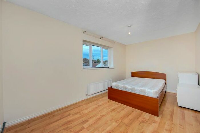 5 Bedroom Terraced House To Rent In Cahir Street, Canary Wharf, Isle Of Dogs, London, E14