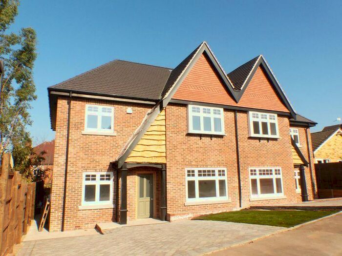 5 Bedroom Semi-Detached House To Rent In Highbridge Road, Sutton Coldfield, B73