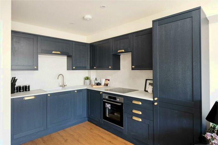3 Bedroom Terraced House For Sale In Carlton Park, Redfield, Bristol, BS5