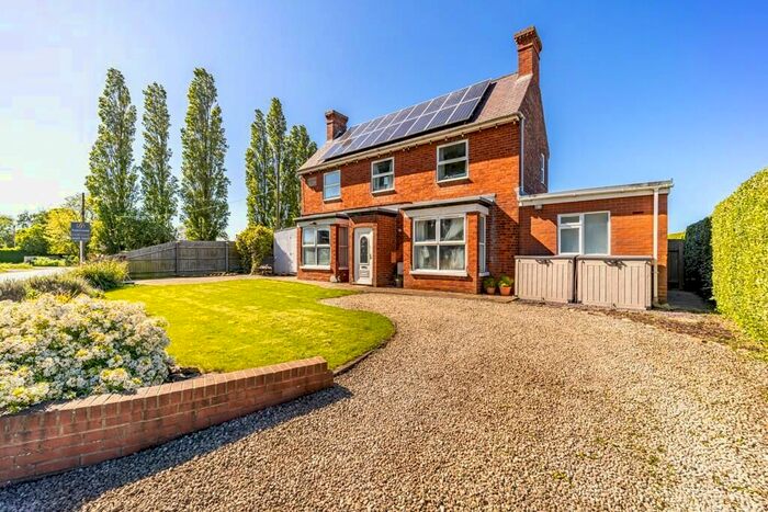 2 Bedroom Semi-Detached House For Sale In Fishtoft Road, Fishtoft, Boston, PE21