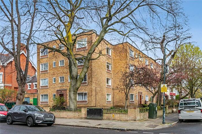 1 Bedroom Apartment For Sale In Escuan Lodge, Aberdeen Park, Highbury, London, N5