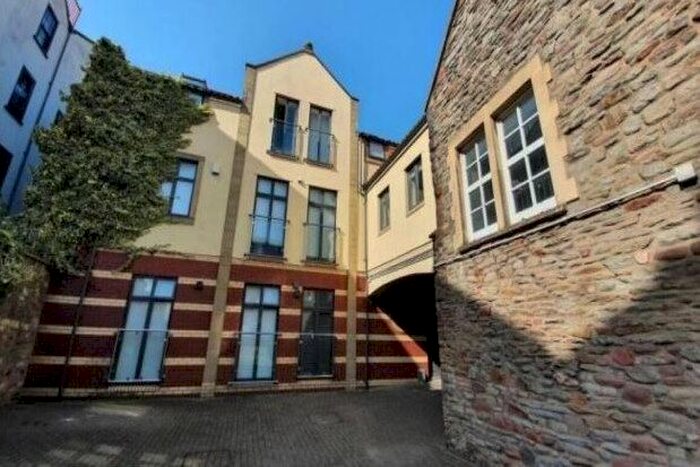 2 Bedroom Flat To Rent In St. Georges Road, Bristol, BS1