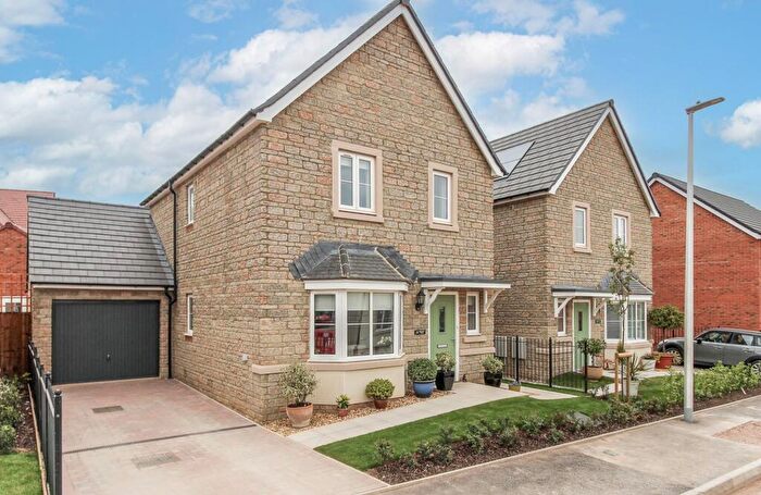 3 Bedroom Detached House For Sale In Warren View, Churchill, BS25