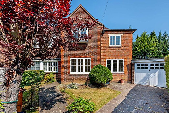 4 Bedroom Semi-Detached House To Rent In Broadmead Close, HA5