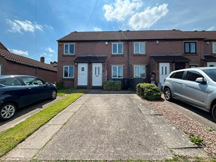 2 Bedroom Town House To Rent In Edmund Street, Newbold, S41