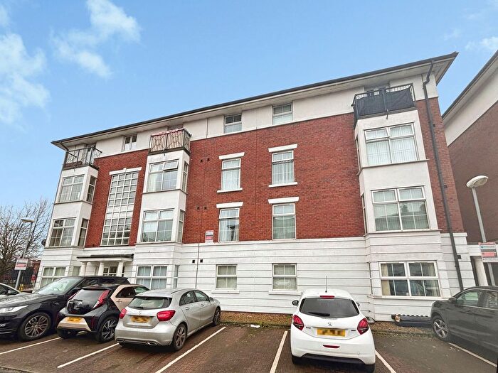 2 Bedroom Flat For Sale In Chancellor Court, Liverpool, L8