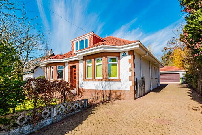 3 Bedroom Detached House For Sale In Old Glasgow Road, Stewarton, Kilmarnock, KA3