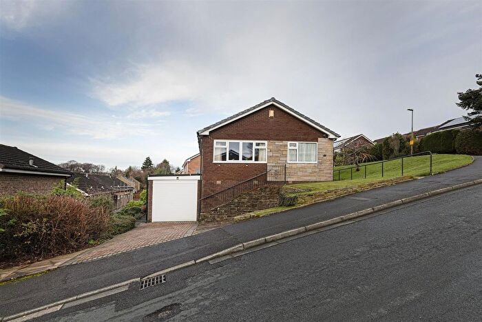 4 Bedroom Detached Bungalow For Sale In Maplin Avenue, Salendine Nook, Huddersfield, HD3