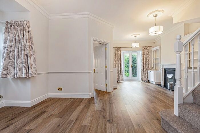 4 Bedroom Town House To Rent In Balliol Court, North Jericho, OX2