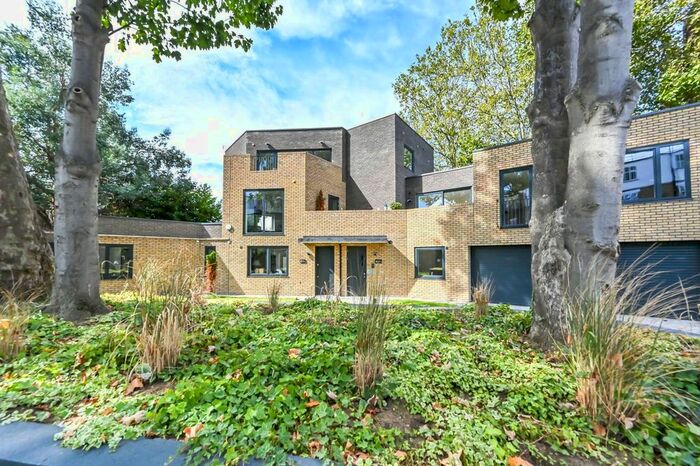 1 Bedroom Flat To Rent In Appleby Mews, London, SW2