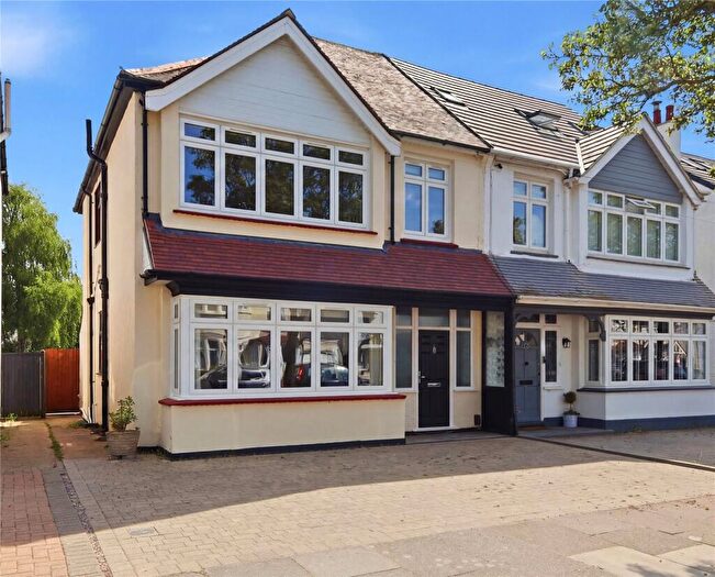 4 Bedroom Semi-Detached House For Sale In Brunswick Road, Southchurch Park Area, Southend On Sea, Essex, SS1