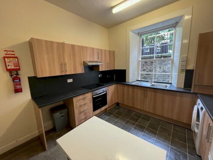 3 Bedroom Flat To Rent In Constitution Road, Dundee, DD1