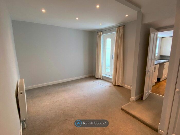 1 Bedroom Flat To Rent In Campbell Road, Brighton, BN1