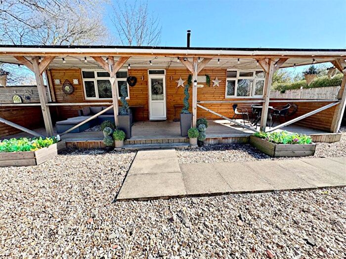 2 Bedroom Chalet For Sale In St Anthony's Bank, Humberston Fitties, Humberston, Grimsby, N.E. Lincs, DN36