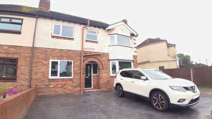 3 Bedroom Semi-Detached House To Rent In Southlea Avenue, Leamington Spa, CV31