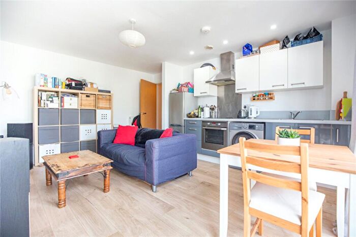 1 Bedroom Apartment For Sale In Armidale Place, Bristol, BS6