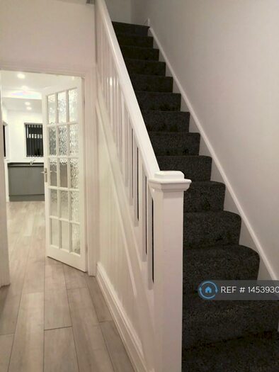 3 Bedroom Terraced House To Rent In Westgate Avenue, Bury, BL9