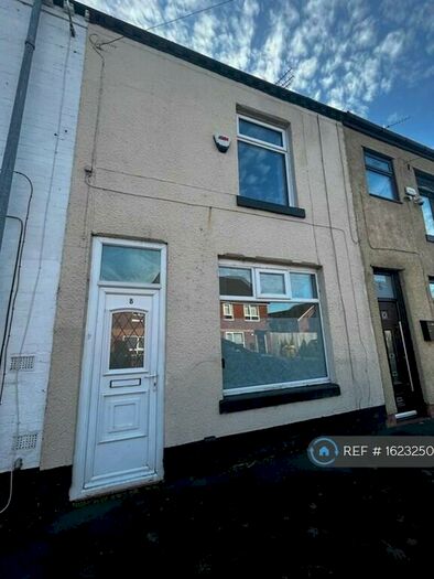 2 Bedroom Terraced House To Rent In Thorpe Street, Manchester, M28